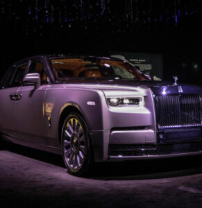 15001500-597ad1cd826442fe955b23f7dd799463-rolls-royce-phantom-viii-12-746x770