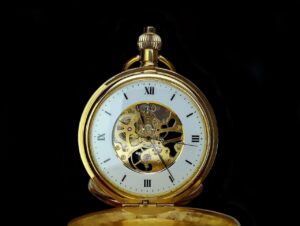 accurate-analogue-antique-325845